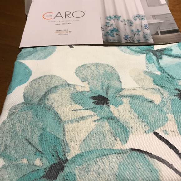 Shower Curtain CARO HOME Shower Curtain Beautiful Flowers  Like New FINAL SALE - Picture 3 of 6